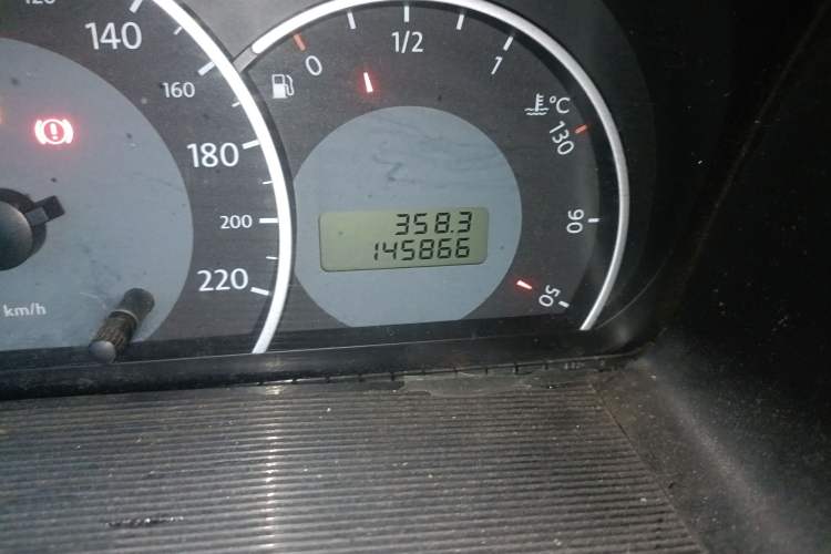 Used Volkswagen Jetta 2008 CiF-P Partner Odometer Close Up
