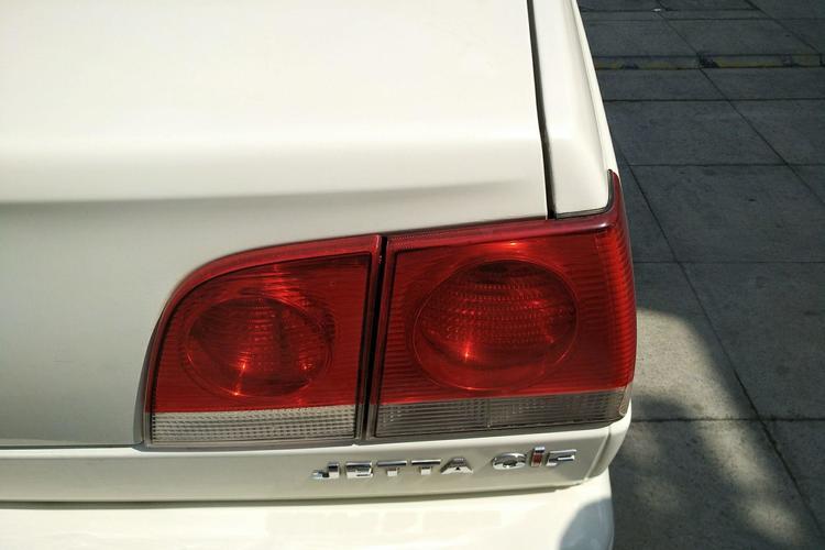 Used Volkswagen Jetta 2008 CIF Spring Model Right Rear Taillight