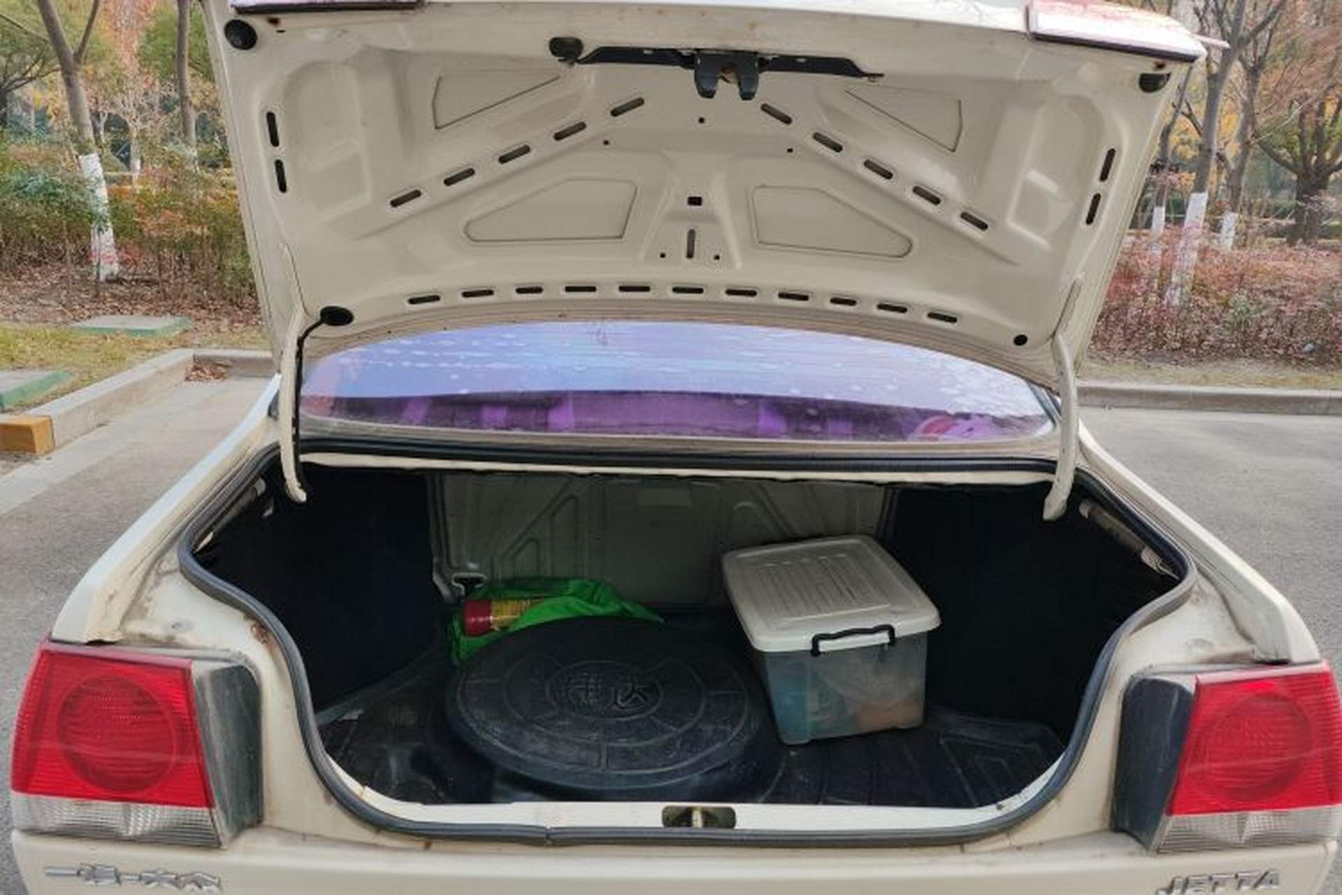 Used Volkswagen Jetta 2008 CiF-P Partner Trunk