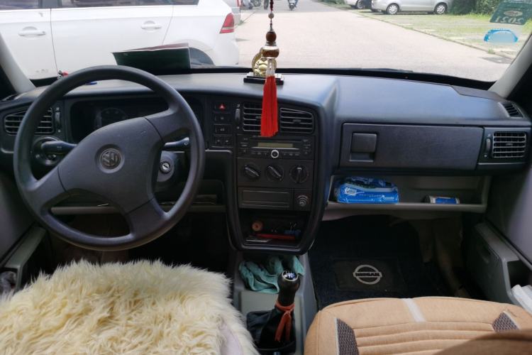 Used Volkswagen Jetta 2010 1.6L Partner Center Console