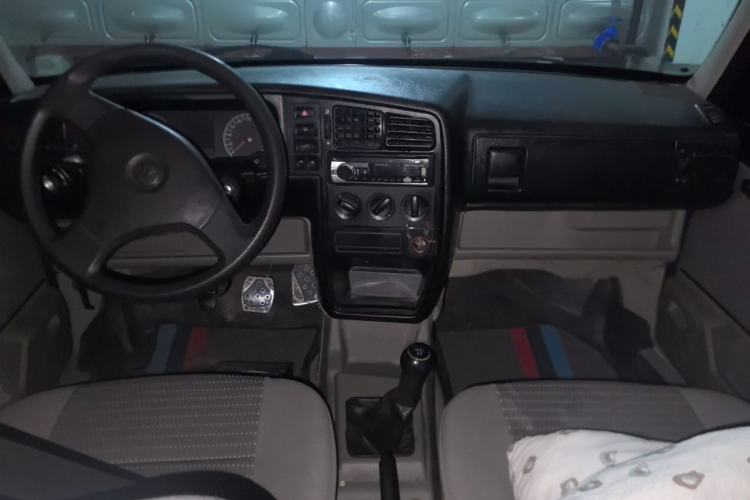 Used Volkswagen Jetta 2010 1.6L Partner Center Console