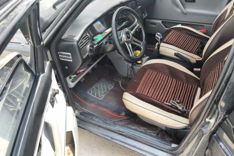 Used Volkswagen Jetta 2010 1.6L Partner Driver Seat
