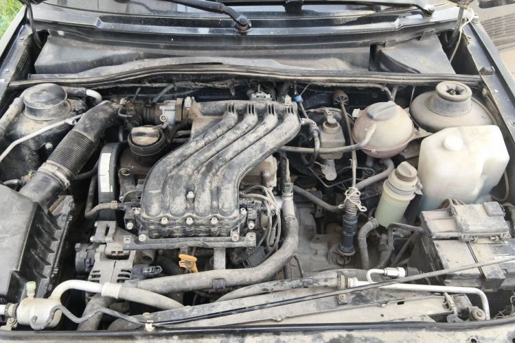 Used Volkswagen Jetta 2010 1.6L Partner Engine Bay