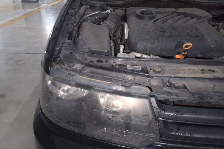 Used Volkswagen Jetta 2010 1.6L Partner Engine Bay Right