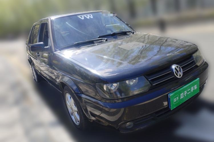 Used Volkswagen Jetta 2010 1.6L Vanguard Front Right 45 Deg