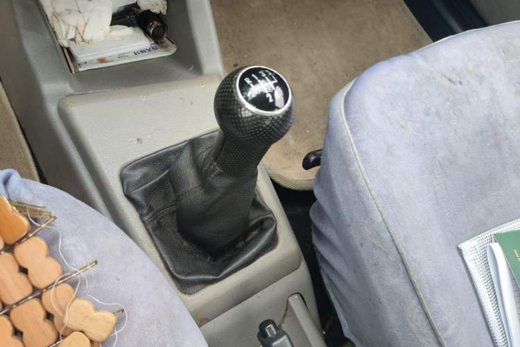 Used Volkswagen Jetta 2010 1.6L Partner Gear Lever