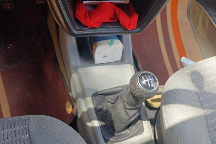 Used Volkswagen Jetta 2010 1.6L Partner Gear Lever