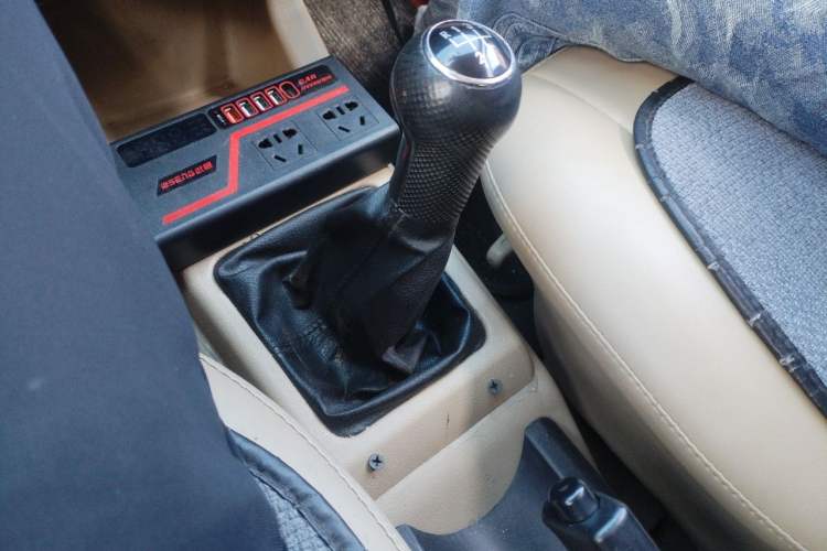 Used Volkswagen Jetta 2010 1.6L Vanguard Gear Lever