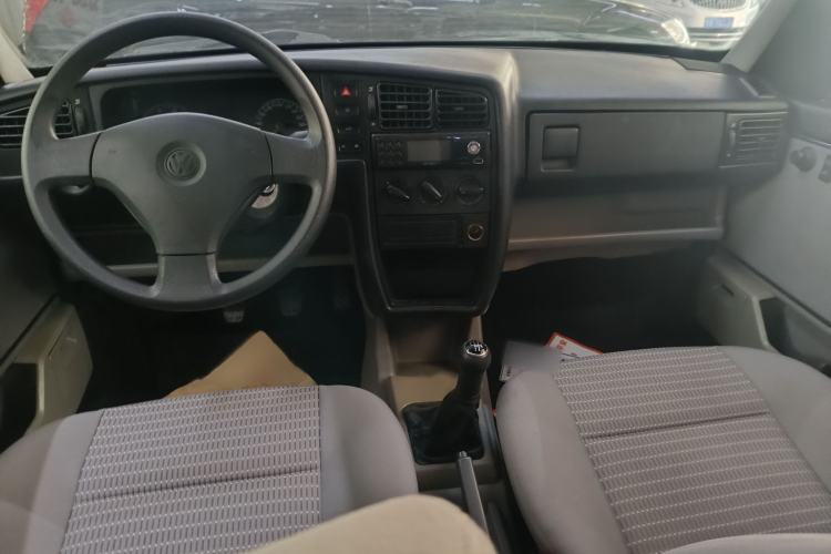 Used Volkswagen Jetta 2010 1.6L Partner Interior 1