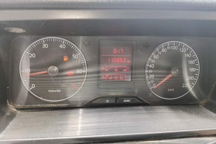 Used Volkswagen Jetta 2010 1.6L Partner Odometer Close Up