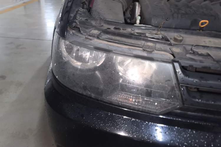 Used Volkswagen Jetta 2010 1.6L Partner Right Front Headlight