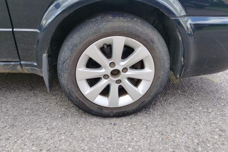 Used Volkswagen Jetta 2010 1.6L Partner Right Front Wheel Hub