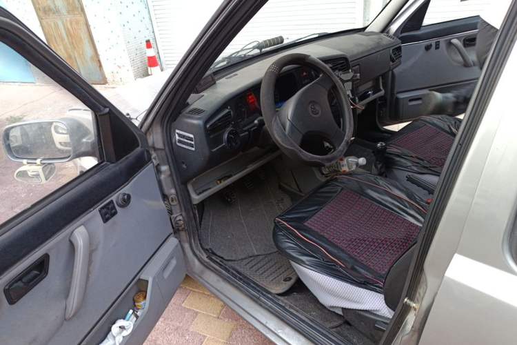 Used Volkswagen Jetta 2010 1.6L Partner Driver Seat