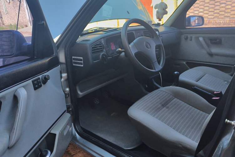 Used Volkswagen Jetta 2010 1.6L Partner Driver Seat