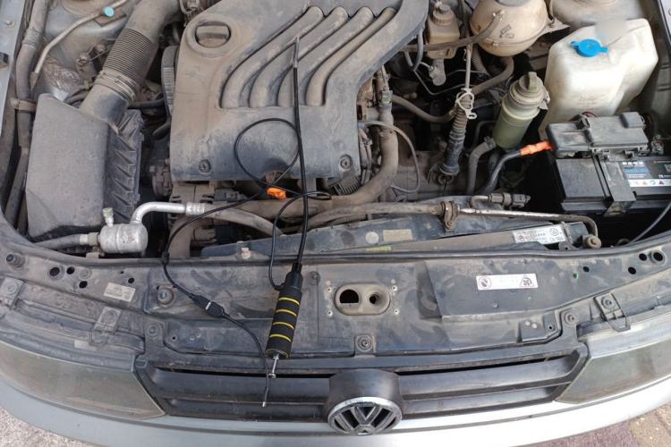 Used Volkswagen Jetta 2010 1.6L Partner Engine Bay
