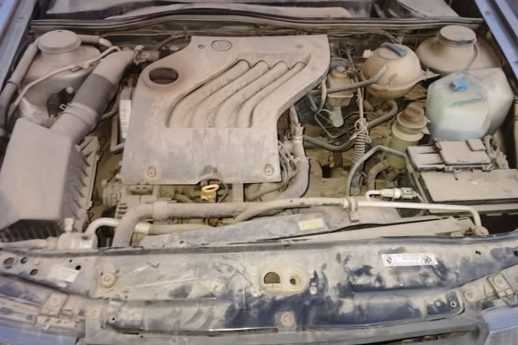 Used Volkswagen Jetta 2010 1.6L Partner Engine Bay