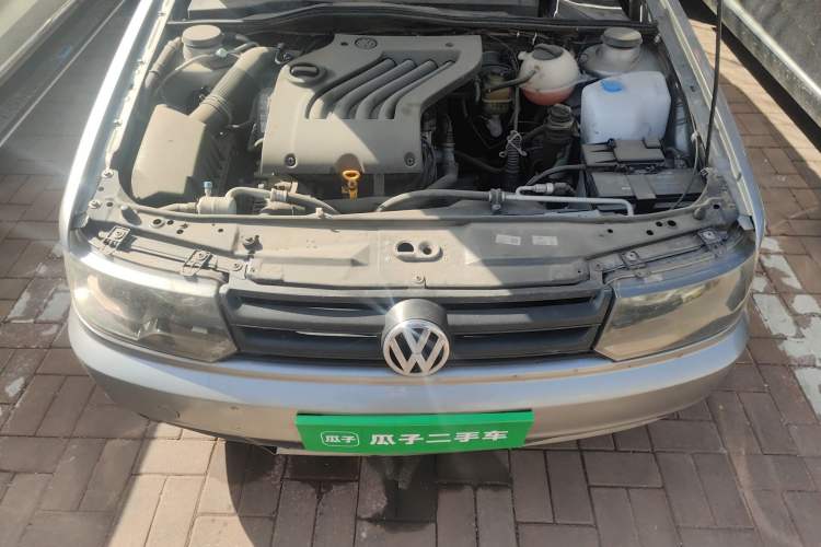 Used Volkswagen Jetta 2010 1.6L Partner Engine Bay