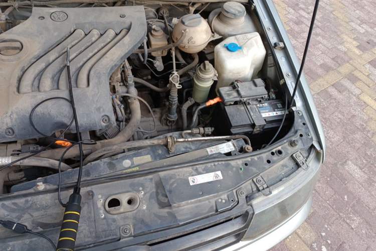 Used Volkswagen Jetta 2010 1.6L Partner Engine Bay Left