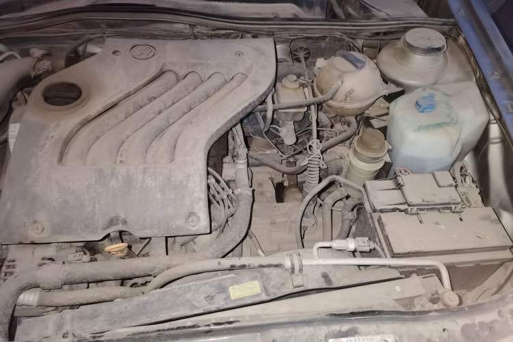 Used Volkswagen Jetta 2010 1.6L Partner Engine Bay Left