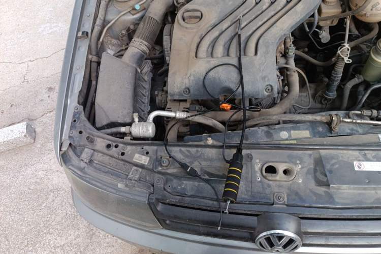 Used Volkswagen Jetta 2010 1.6L Partner Engine Bay Right