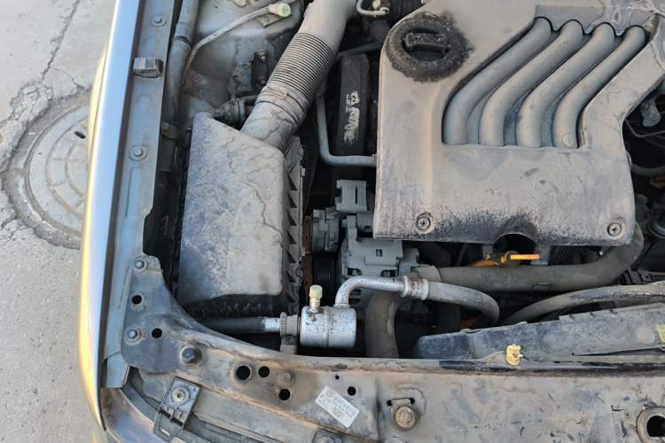 Used Volkswagen Jetta 2010 1.6L Partner Engine Bay Right