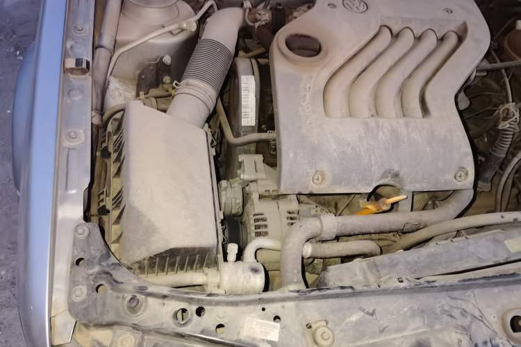 Used Volkswagen Jetta 2010 1.6L Partner Engine Bay Right
