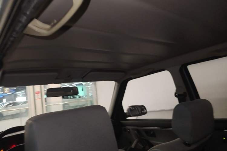 Used Volkswagen Jetta 2010 1.6L Partner Headliner