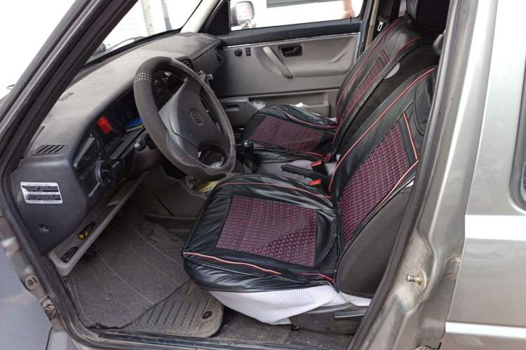 Used Volkswagen Jetta 2010 1.6L Partner Left Front Seat