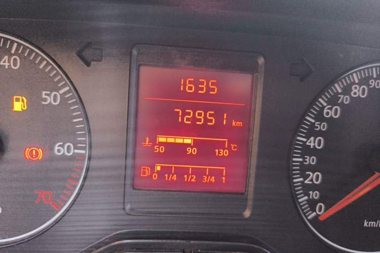 Used Volkswagen Jetta 2010 1.6L Partner Odometer Close Up