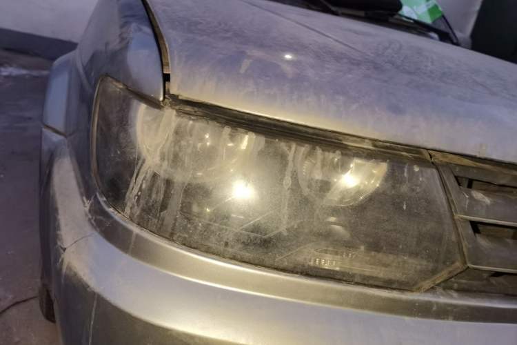 Used Volkswagen Jetta 2010 1.6L Partner Right Front Headlight