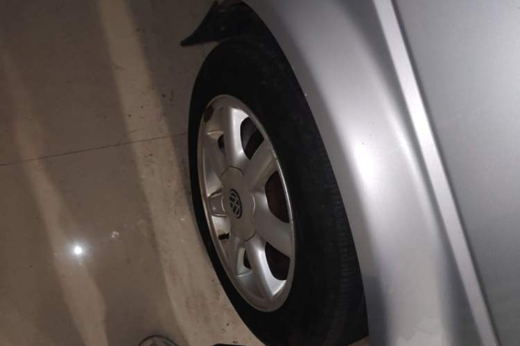 Used Volkswagen Jetta 2010 1.6L Partner Right Front Wheel Hub
