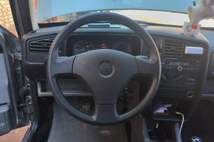 Used Volkswagen Jetta 2010 1.6L Partner Steering Wheel