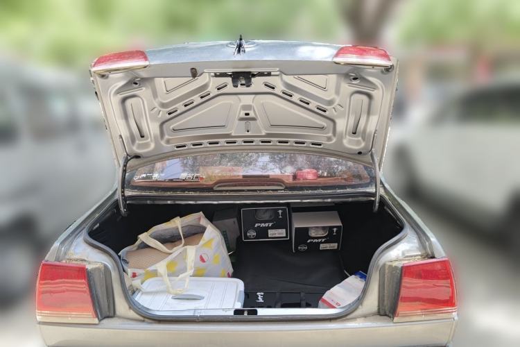 Used Volkswagen Jetta 2010 1.6L Partner Trunk