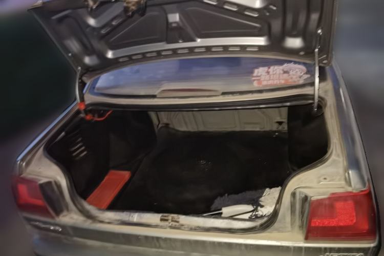 Used Volkswagen Jetta 2010 1.6L Partner Trunk