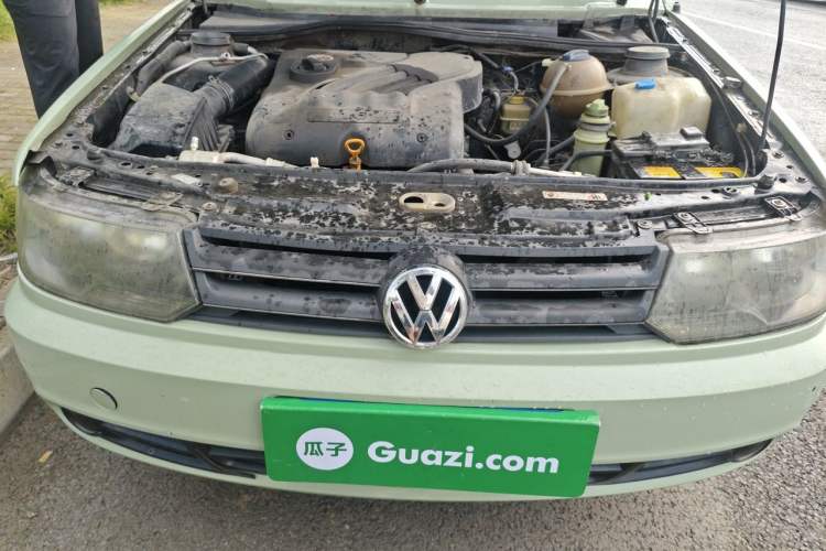 Used Volkswagen Jetta 2010 1.6L Partner Engine Bay