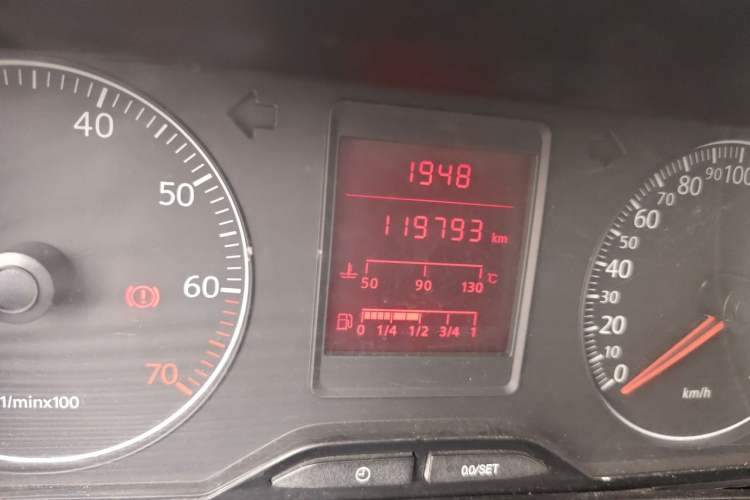 Used Volkswagen Jetta 2010 1.6L Partner Odometer Close Up