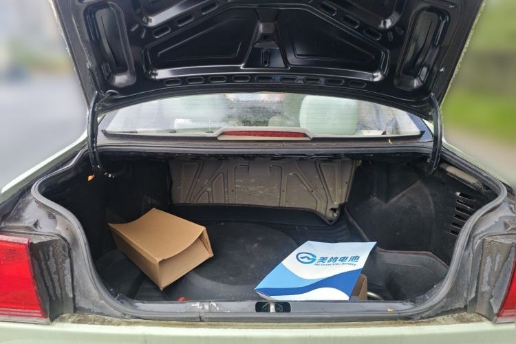 Used Volkswagen Jetta 2010 1.6L Partner Trunk