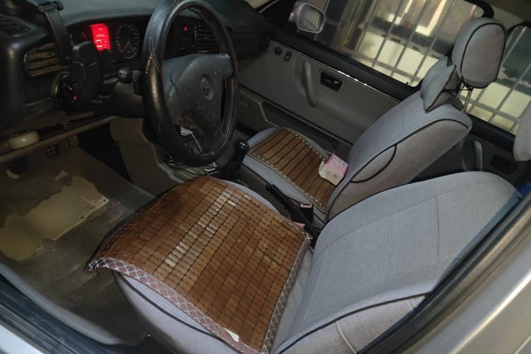 Used Volkswagen Jetta 2010 1.6L Partner Left Front Seat