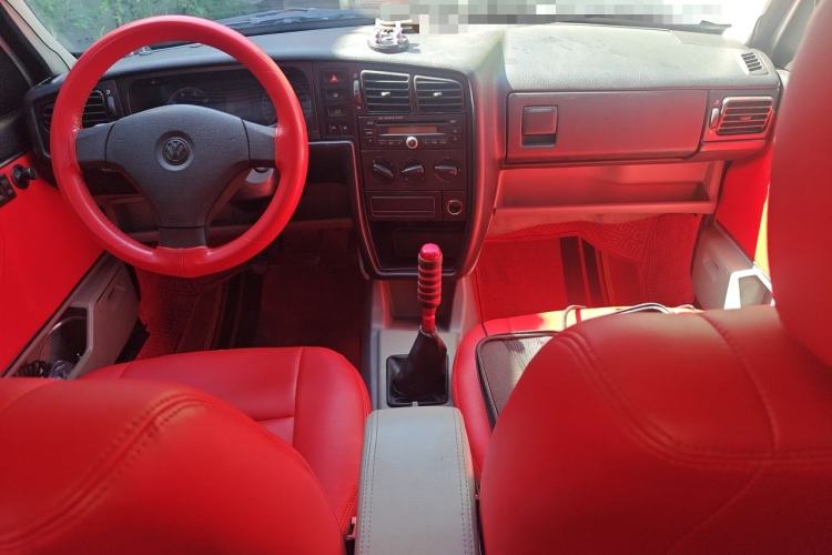 Used Volkswagen Jetta 2010 1.6L Partner Center Console