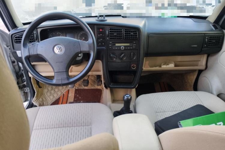 Used Volkswagen Jetta 2010 1.6L Vanguard Center Console