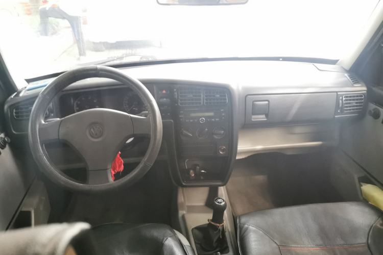 Used Volkswagen Jetta 2010 1.6L Partner Center Console