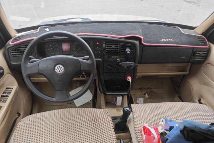 Used Volkswagen Jetta 2010 1.6L Vanguard Center Console