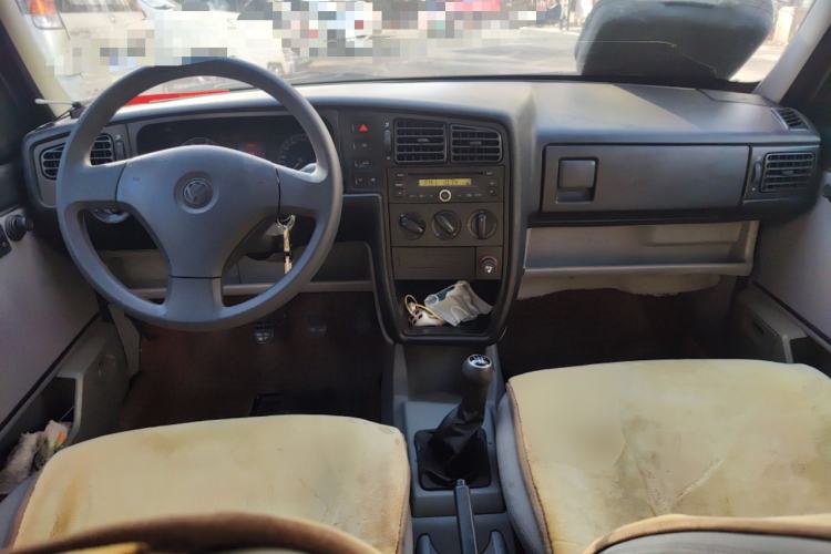 Used Volkswagen Jetta 2010 1.6L Partner Center Console
