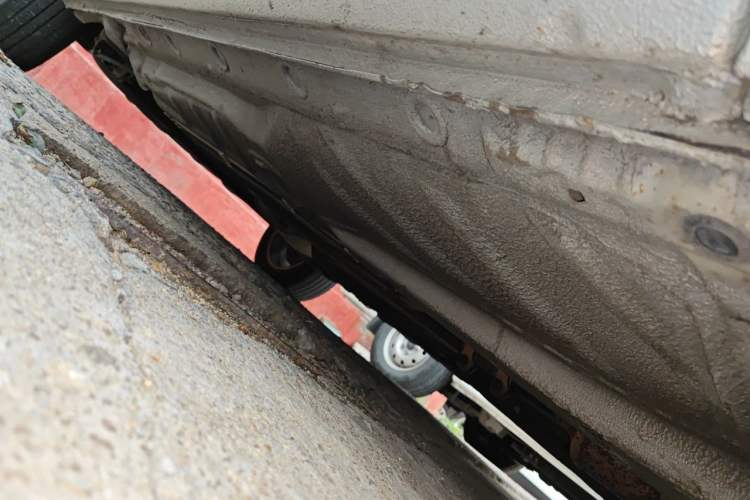 Used Volkswagen Jetta 2010 1.6L Partner Chassis Front Right