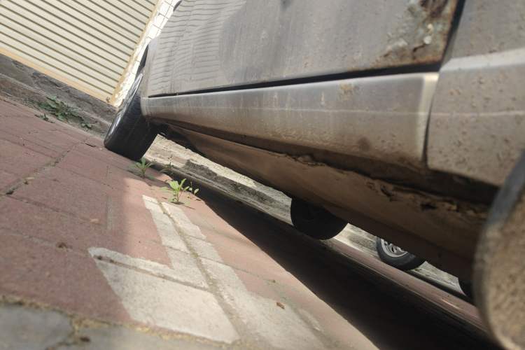 Used Volkswagen Jetta 2010 1.6L Partner Chassis Front Right