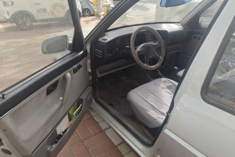 Used Volkswagen Jetta 2010 1.6L Partner Driver Seat
