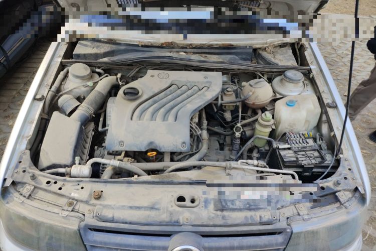 Used Volkswagen Jetta 2010 1.6L Partner Engine Bay