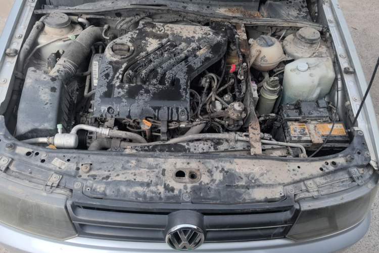 Used Volkswagen Jetta 2010 1.6L Partner Engine Bay