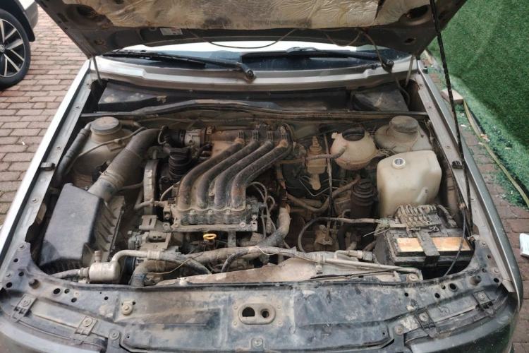 Used Volkswagen Jetta 2010 1.6L Partner Engine Bay
