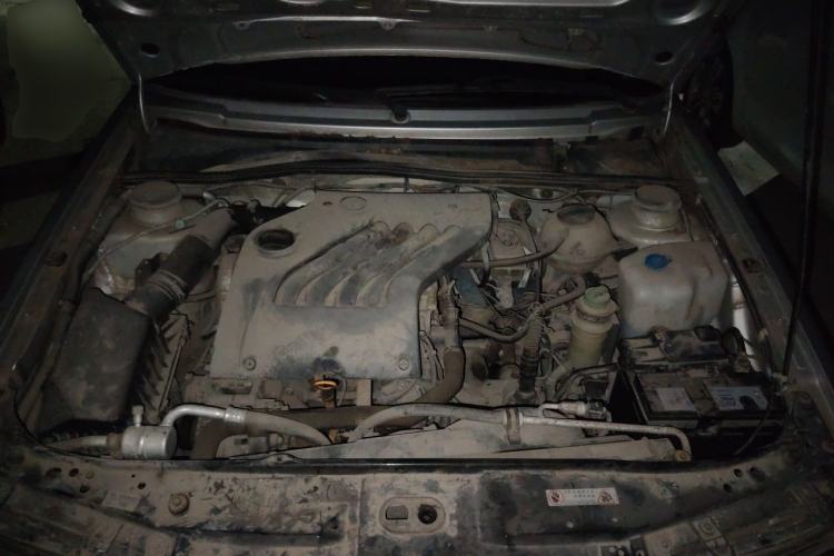 Used Volkswagen Jetta 2010 1.6L Partner Engine Bay